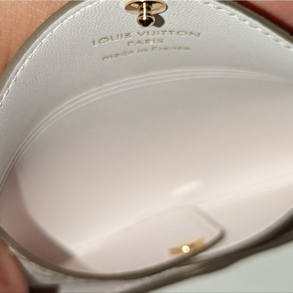 Louis Vuitton Pink Beige Monogram Card Holder - Picture 5 of 8